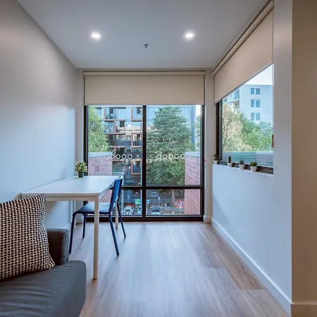 Modern Apt In Heart Of The City Canberra Exterior photo